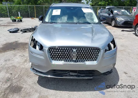 2021 Lincoln Corsair Standard z USA, uszkodzony, nr VIN 5LMCJ1C96MUL22899